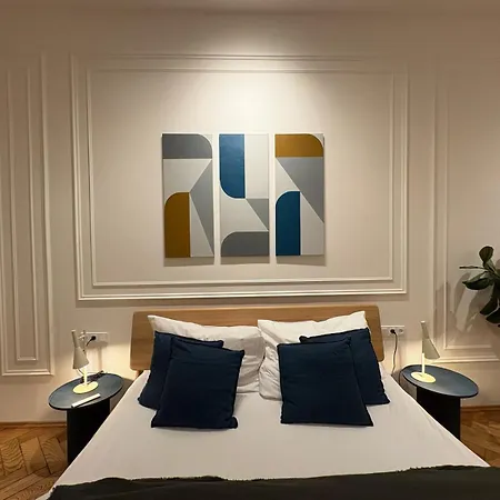 Enjoy דירה *